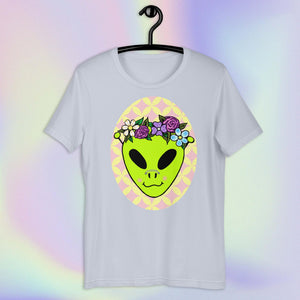 May Queen Martian- Unisex T-shirt